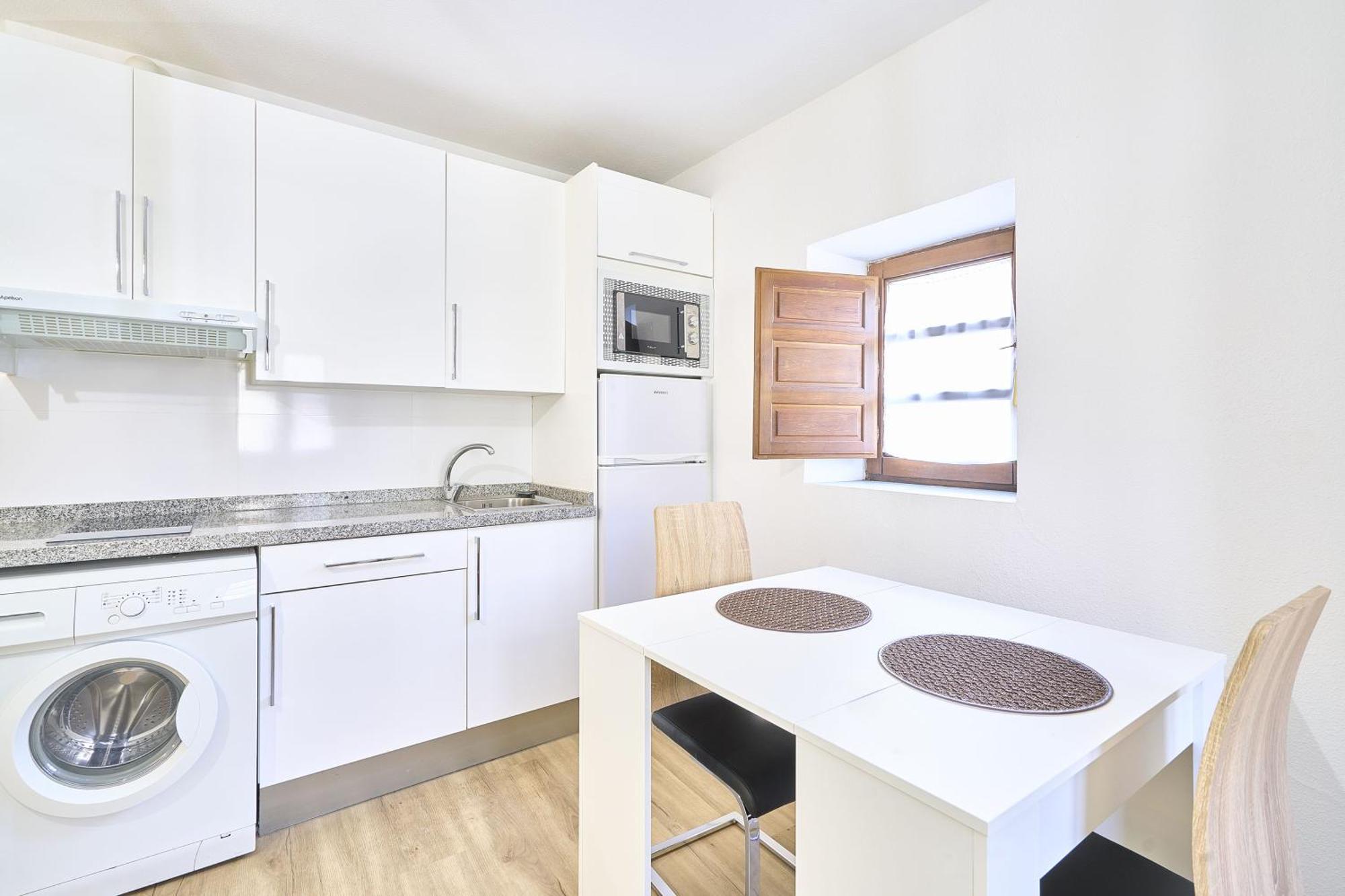 Traviesa 22 By Keyhom Apartment Саламанка Екстериор снимка