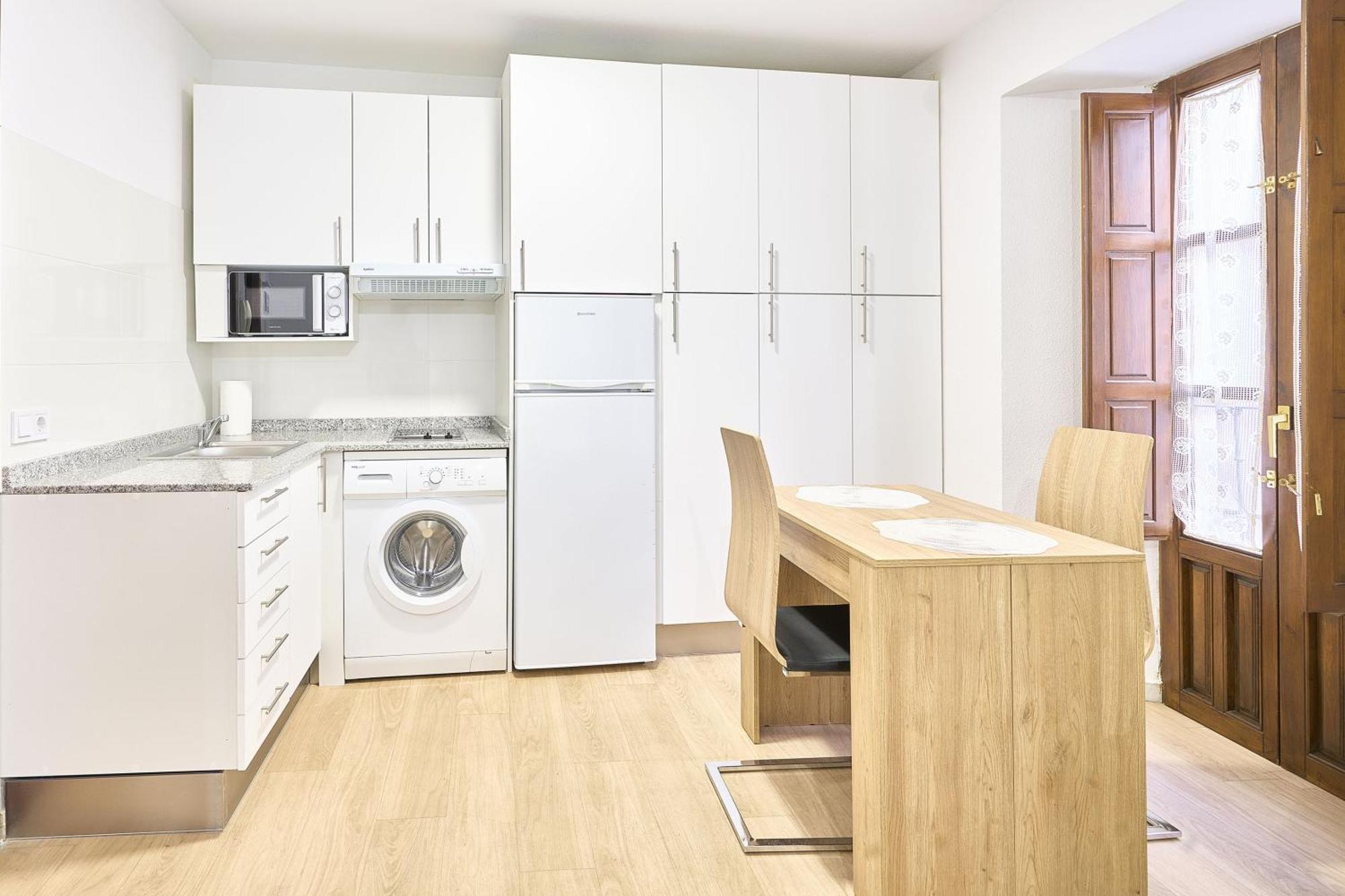 Traviesa 22 By Keyhom Apartment Саламанка Екстериор снимка