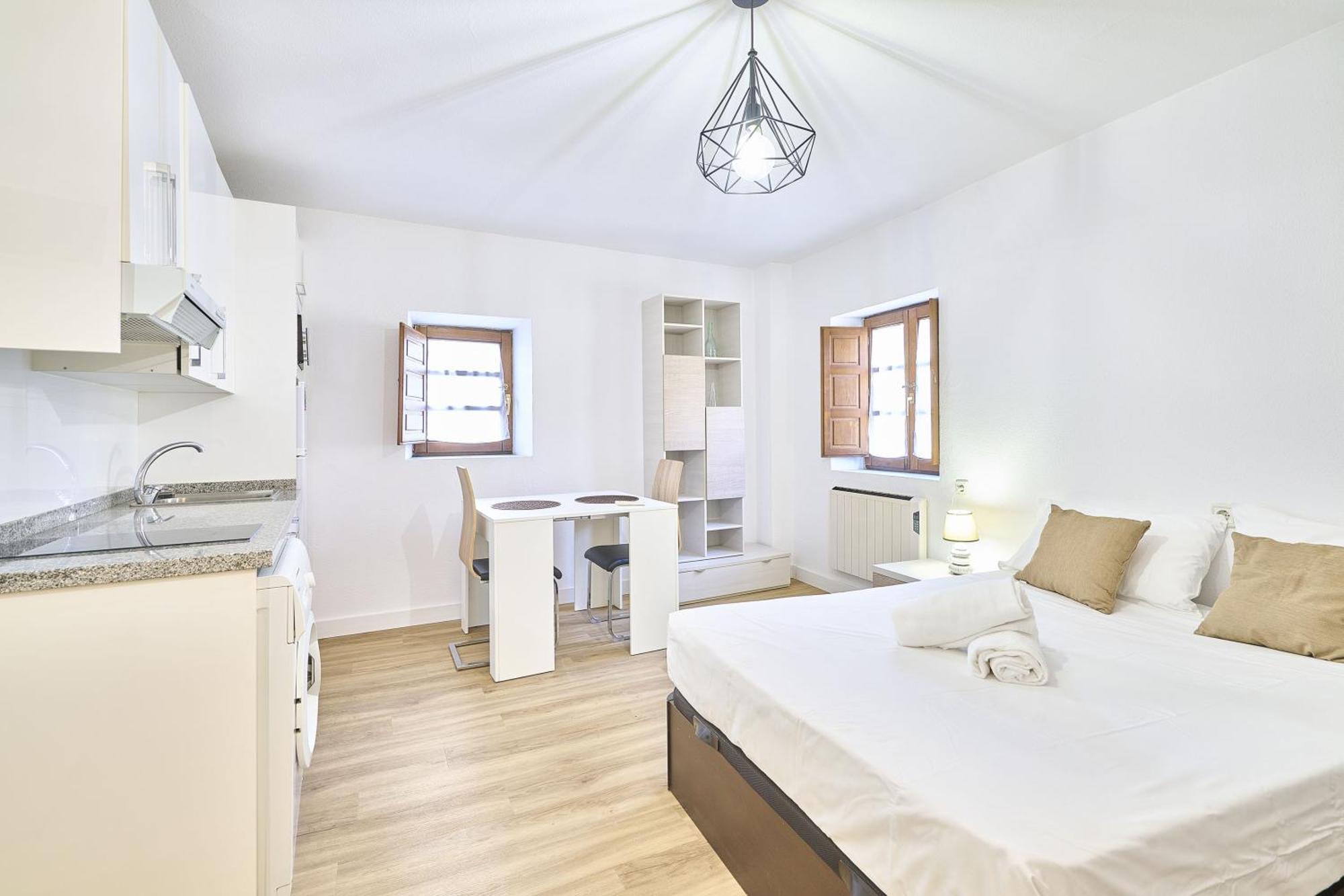 Traviesa 22 By Keyhom Apartment Саламанка Екстериор снимка
