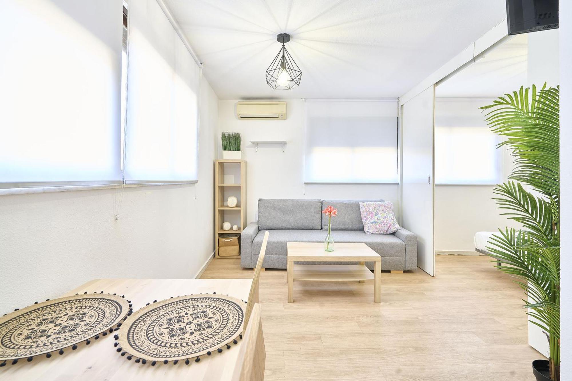 Traviesa 22 By Keyhom Apartment Саламанка Екстериор снимка