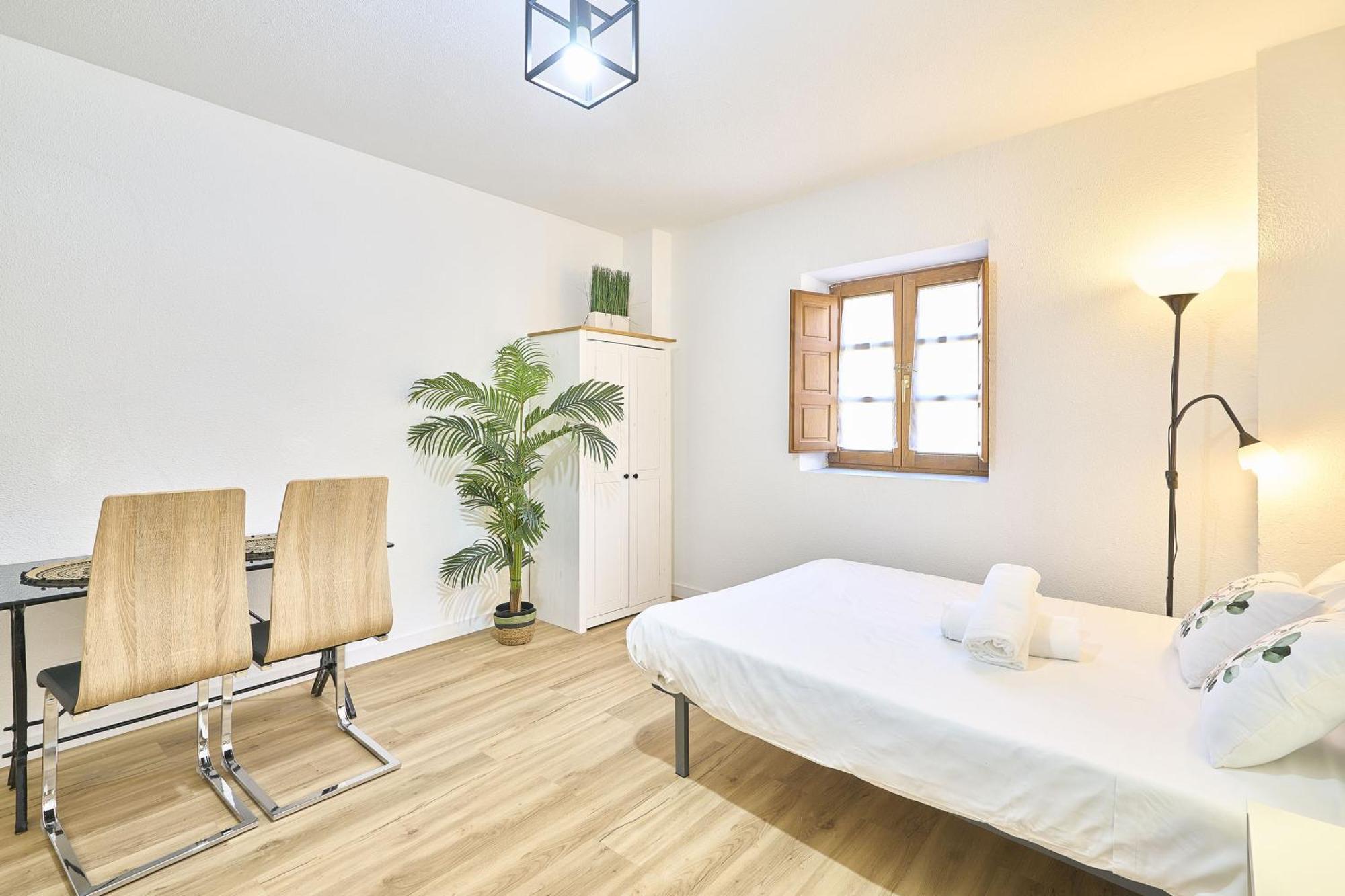 Traviesa 22 By Keyhom Apartment Саламанка Екстериор снимка